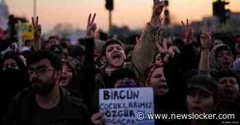 Voor derde avond op rij demonstreren tienduizenden Turken tegen arrestatie van oppositieleider Imamoglu