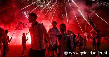 Schrik slaat toe in Edese derby: speler gaat uit het niets naar de grond