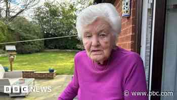 'We don't want noisy padel courts near our gardens'