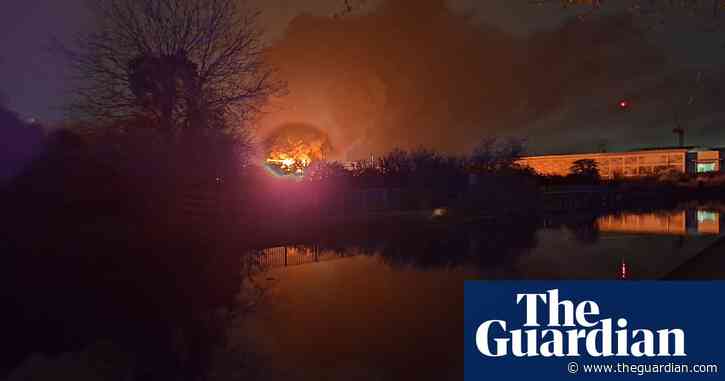 Travel chaos as Heathrow airport closes after blaze at electrical substation