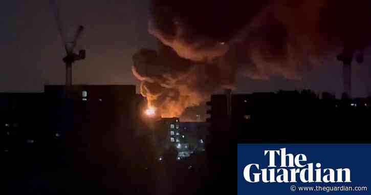 Substation fire in Hayes, London causes widespread outages and Heathrow airport closure – video