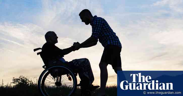 Ministers urged to act as thousands more hit by UK carer’s allowance debts
