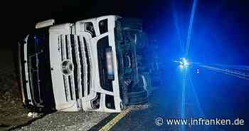 A3 bei Kitzingen: Tomatenlaster umgekippt - Sperrung bis in den Nachmittag