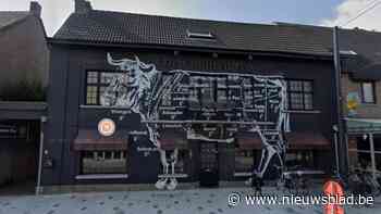 Brand in schoorsteen van steakrestaurant Den Bonten Os in Lommel: gasten eventjes geëvacueerd
