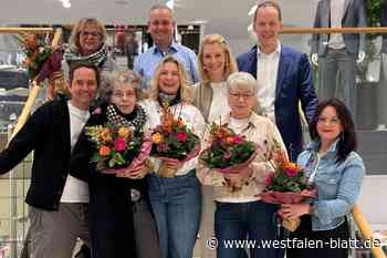 Modehaus Klingemann in Höxter ehrt langjährige Mitarbeiter