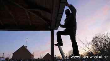 Dieven slaan op twee plaatsen toe