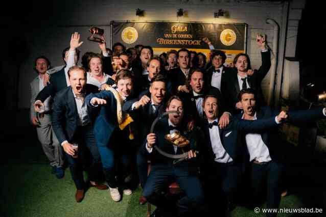 Amateurs van FC Collins reiken straks ‘Gouden Birckenstock’ uit tijdens exclusief gala: “We moeten zelfs met een wachtlijst werken”