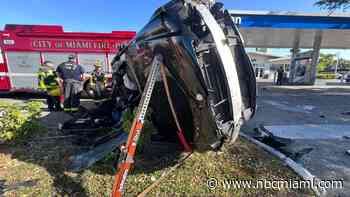 5 hospitalized following crash in Miami: MFR