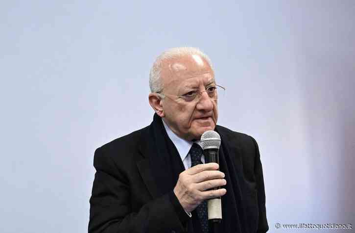 De Luca: “Che amarezza parlare di Ventotene mentre il mondo è in guerra”. Poi attacca Meloni: “Per lei è una colonia marina”