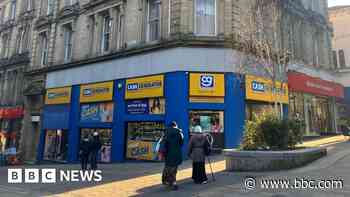 Council refuses 'crude' signage on listed building