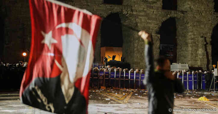 Turchia, oltre 340 arresti per le proteste pro-Imamoglu. E Musk blocca i profili degli oppositori di Erdogan