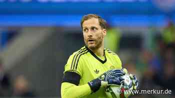 DFB-Torhüter Oliver Baumann trägt Spezial-Handschuh – aber was steckt dahinter?