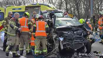 Botsing tussen bakwagen en auto op A10 bij Landsmeer: traumahelikopter geland [update]