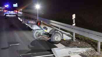 Anhänger auf Abwegen: Unfall auf der A94
