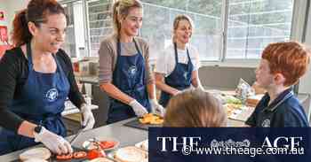 Ordered on an app, packed in a brown paper bag: A school’s secret to a $6 canteen lunch