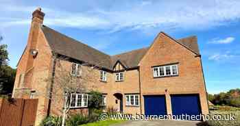 Five bedroom house in Ringwood up for sale for £700k