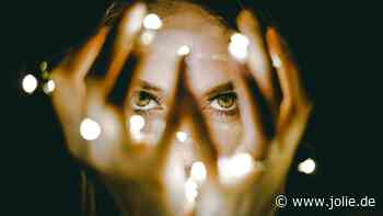 Wochenhoroskop: 3 Sternzeichen werden vom 24. bis 30. März vom Pech verfolgt