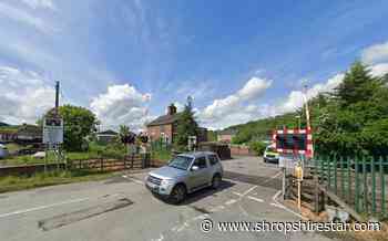 Network Rail 'reviewing options' amid concerns level crossing closure near Newtown would force pedestrians to walk 10 miles to school