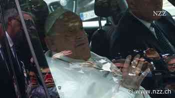 Papst Franziskus: zweimal in Lebensgefahr und nun zurück im Vatikan