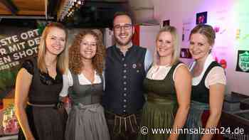 Heldensteiner feiern ausgiebig beim Starkbierfest