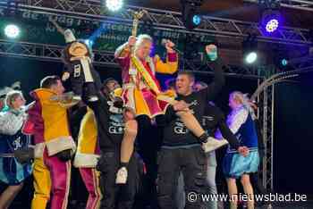 Arendwijk kroont Kim (45) tot prins: “Derde vrouw in de geschiedenis, ik ben er zo trots op”