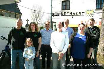 Roger Praet twee jaar Daknamse dorpsdichter: “Ik zal dit dorp niet ontgoochelen”
