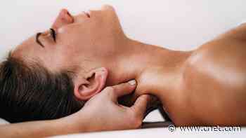 Experts Explain the Health Benefits of a Lymphatic Drainage Massage