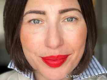 How eyebrow threading can get your arches just right