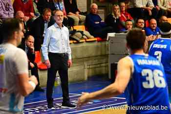 Okapi Aalst voelt zich bestolen door arbitrage na verlies tegen Charleroi: “Dubbele technische fout was het keerpunt”