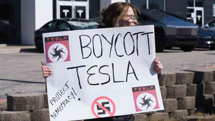 Tesla trade-ins at highest levels ever while consumers boycott Musk