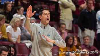 No. 1 seed Florida rallies, survives upset bid by UConn