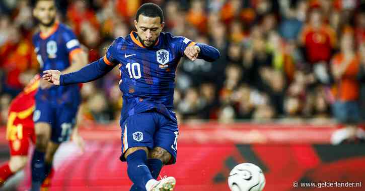 Jubilaris Memphis Depay kruipt met goal tegen Spanje weer wat dichter naar Oranje-topscorer Robin van Persie toe