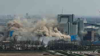 Hamburg: Sprengung des Kohlekraftwerks Moorburg missglückt - ein Kesselhaus blieb stehen