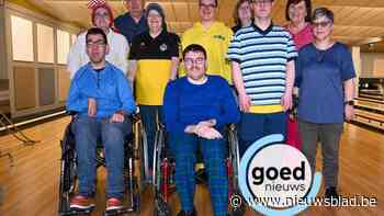 Lommelse club staat in pyjama op de bowlingbaan om zieke leerlingen te steunen