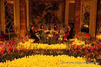 Candlelight geeft  concert om start van de lente te vieren: “Naast duizenden kaarsen ook honderden bloemen”
