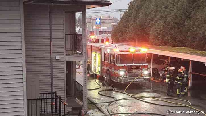 Structure fire in Abbotsford displaces roughly 30 people, hospitalizes 2