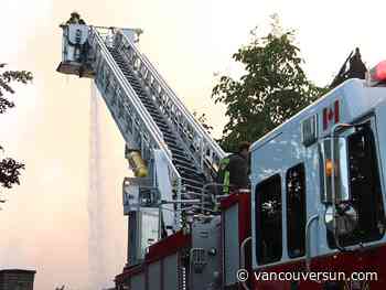 Suspicious fire damages Surrey strip mall overnight
