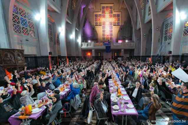 500 mensen voor iftar om de kandidatuur van Molenbeek for Brussels 2030 te ondersteunen