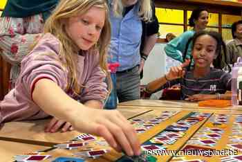 Stadsbestuur lanceert campagne tegen racisme met memoryspel en wedstrijd doorheen de stad