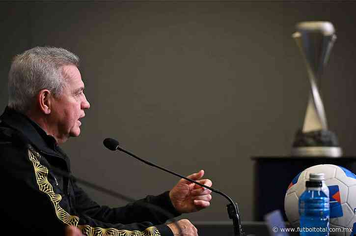 Javier Aguirre con un dardo sobre la FMF y recuerda a La Bomba Rodríguez