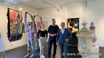 Tentoonstelling in Stedelijk Museum brengt hedendaagse kunst en erfgoedobjecten samen