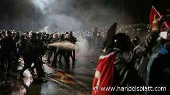 Türkei: Aktien legen zu, Lira und Anleihen rutschen weiter ab – Erdogans Regime will die Märkte beruhigen