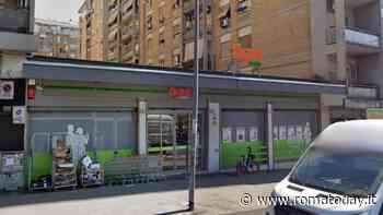 Ladri al supermercato Tigre, in fuga seminano i carabinieri accendendo due fumogeni