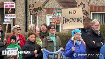 Villagers campaign against gas field plans