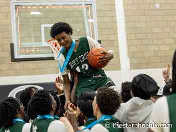 In photos: Crusaders, Golden Suns take home Hoopla titles