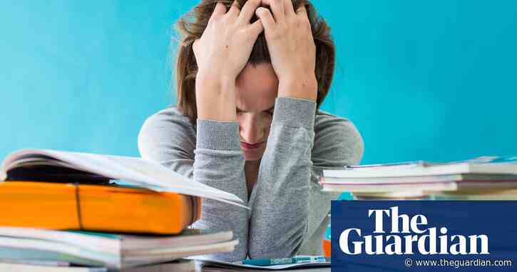 Teachers launch legal action over pension delays stalling divorces