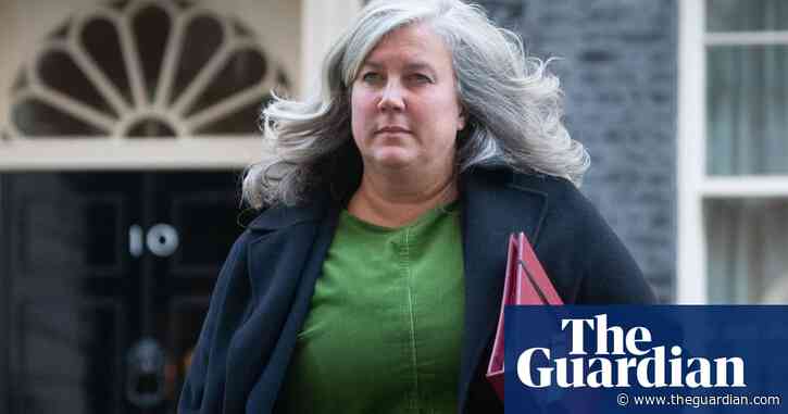 Heathrow fire: transport secretary says she’d ‘struggle to sleep’ after report airport boss went to bed amid crisis