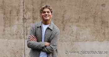 Zangtalent Samuel (18) zit op een roze wolk, eerste single ‘Echte liefde is te koop’ meteen een hit