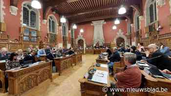 Coalitie even zonder meerderheid in gemeenteraad, oppositie beslist om niet op te stappen
