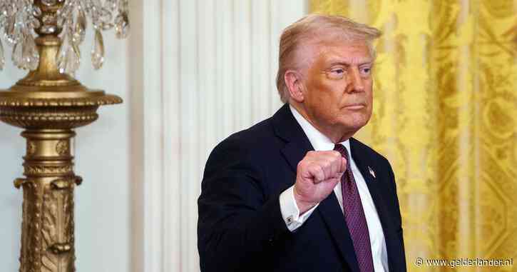 Amerikaanse journalist per ongeluk toegevoegd aan groepschat regering Trump: ‘En toen vielen de bommen’